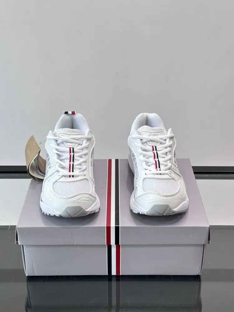 Thom Browne Sneakers — Photo 2