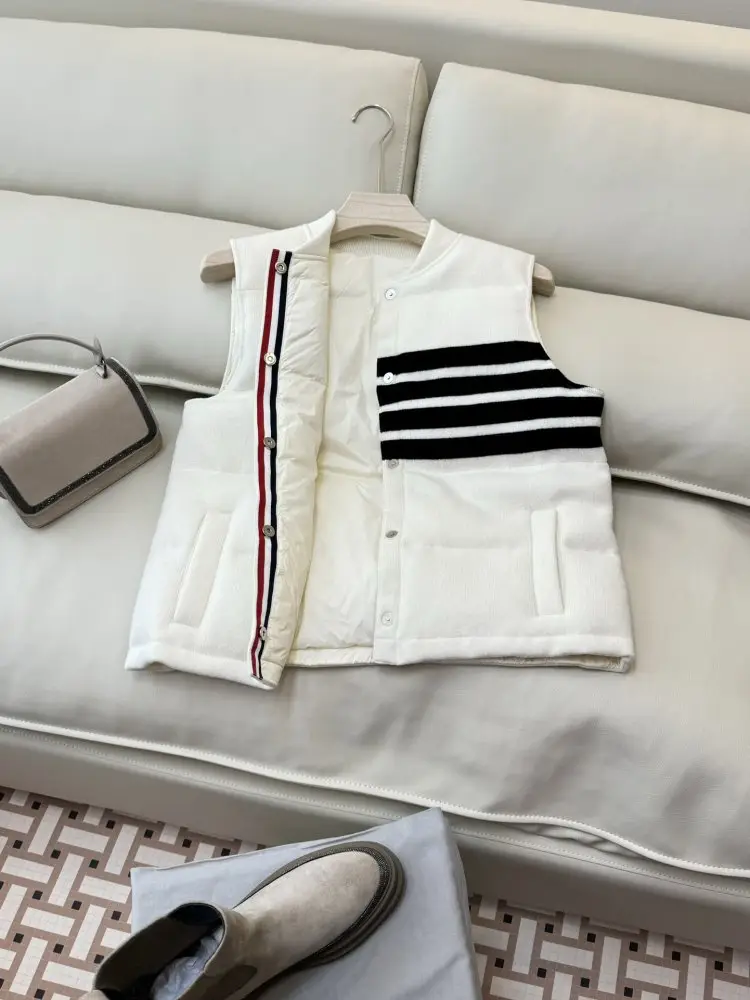 Thom Browne Жилетка на пуху жіноча — Фото 5