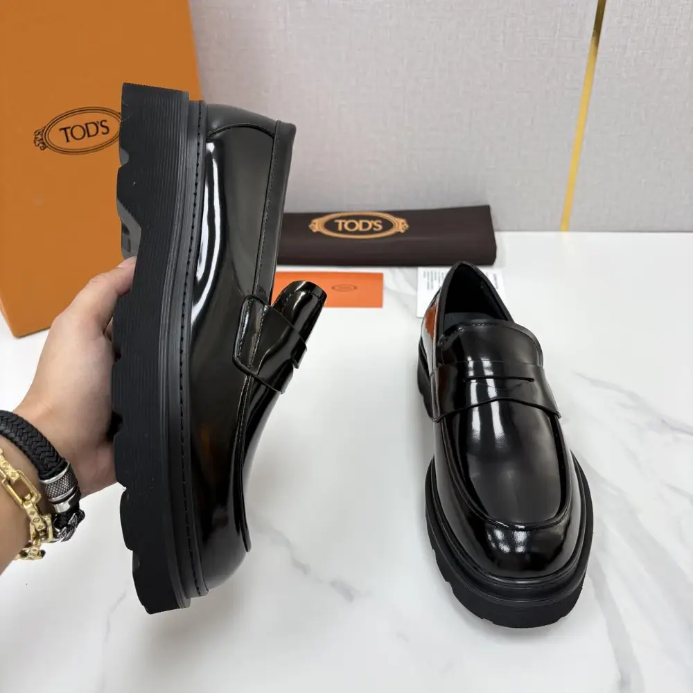 TODS Лоферы мужские — Фото 4