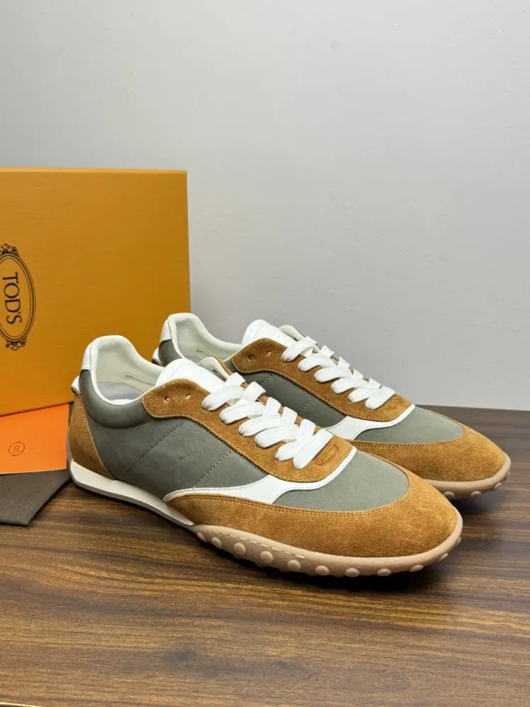 TODS Кроссовки мужские — Фото 1