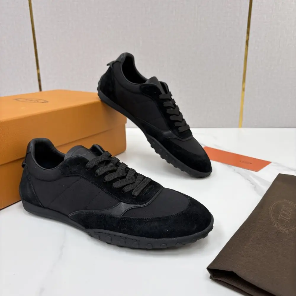 TODS — Кросівки чоловічі