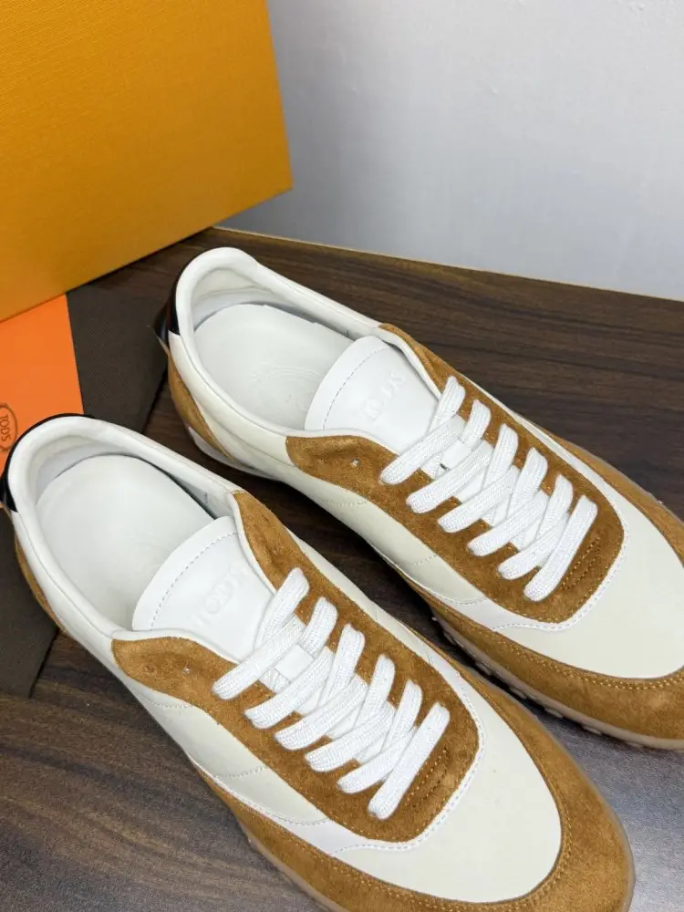 TODS Кроссовки мужские — Фото 2
