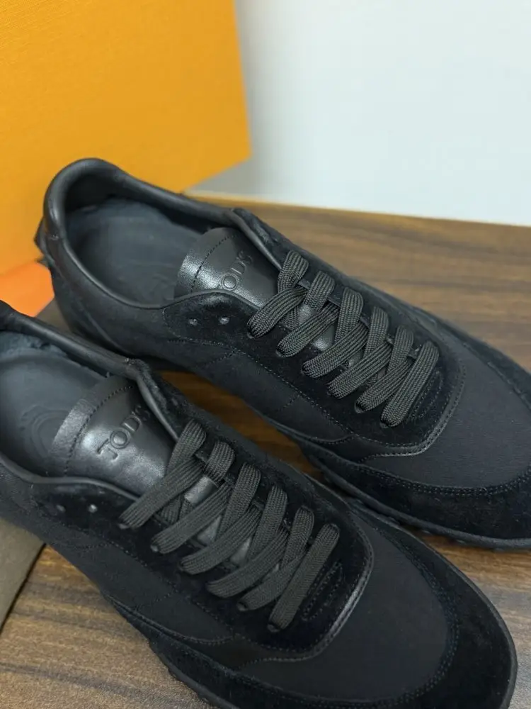 TODS Кроссовки мужские — Фото 2