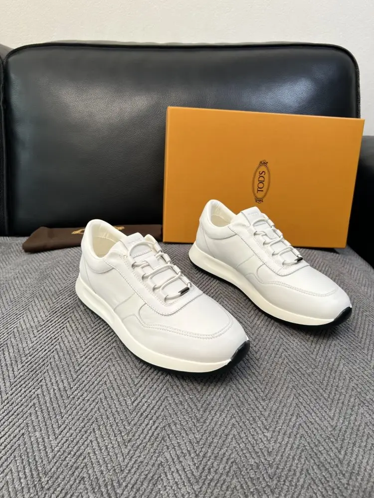 TODS — Кросівки