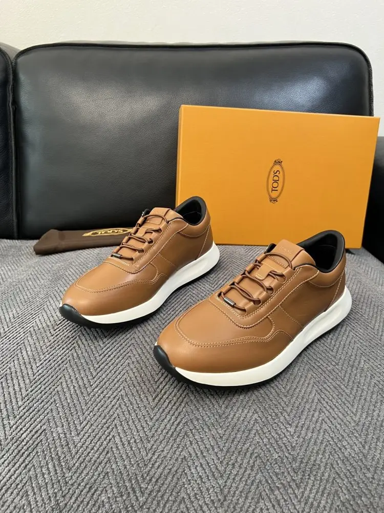 TODS Sneakers — Photo 2