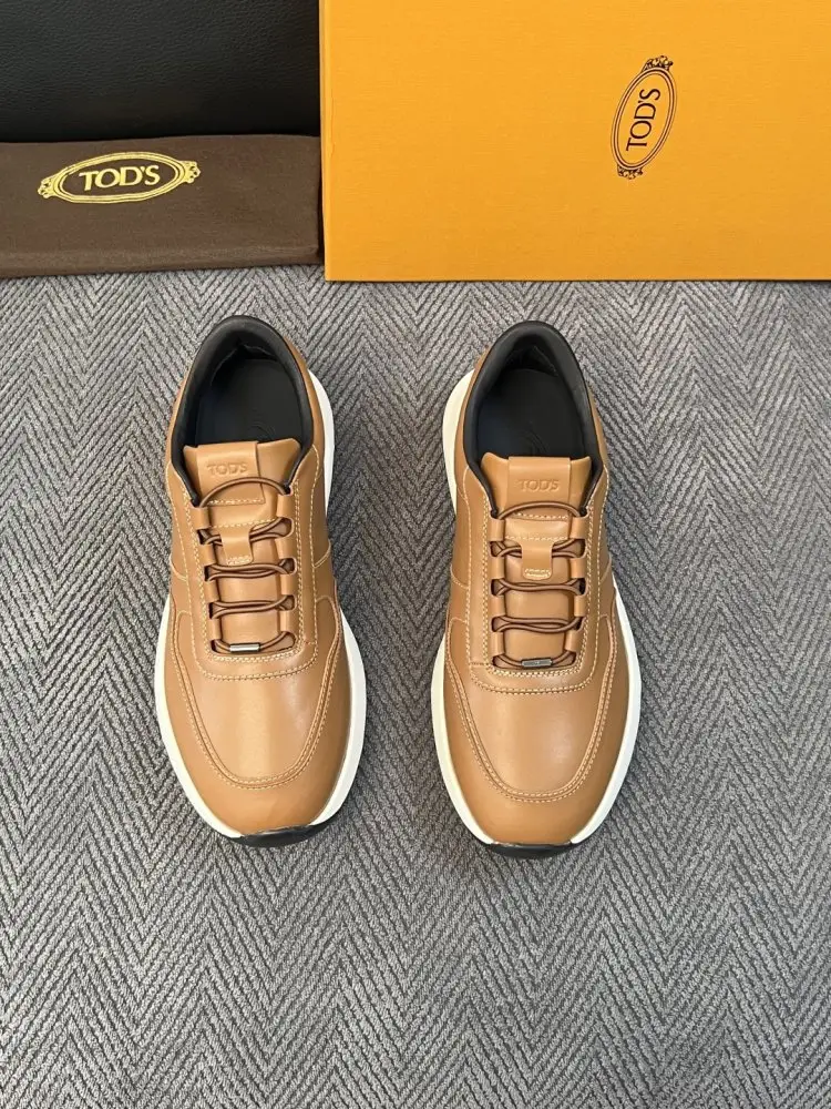 TODS Sneakers — Photo 3