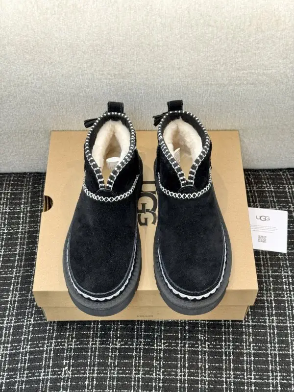 UGG — Ugg boots women's