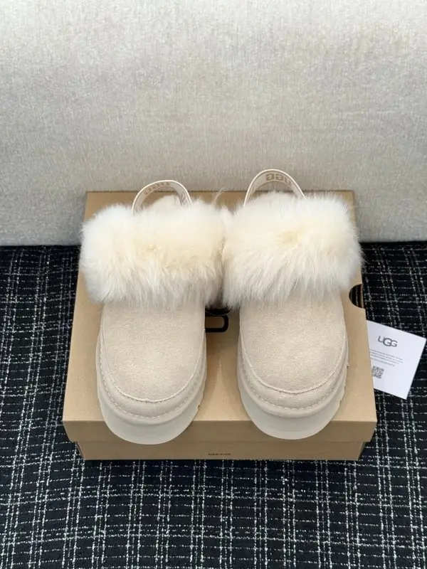 UGG — Уггі жіночі