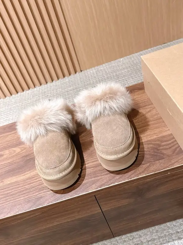 UGG — Ugg boots
