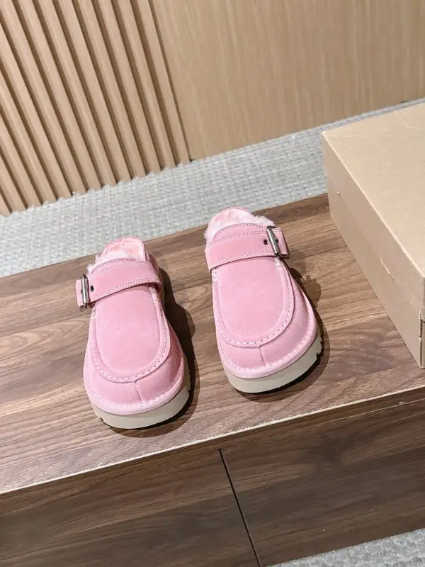 UGG — Ugg boots