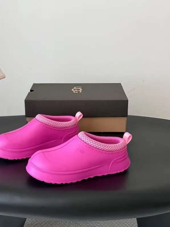 UGG — Ugg boots