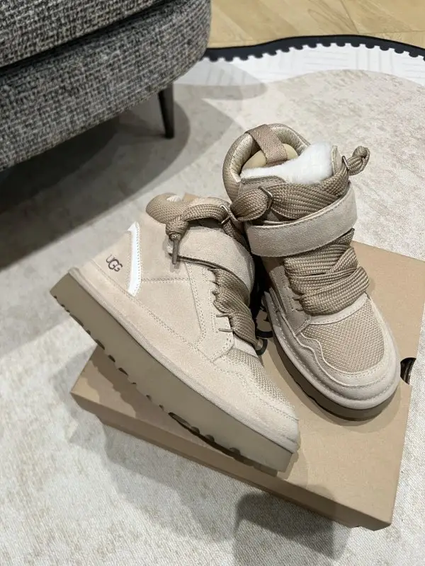 UGG Кросівки зимові жіночі на хутрі — Фото 2