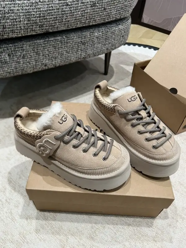 UGG Кросівки зимові жіночі на хутрі — Фото 2