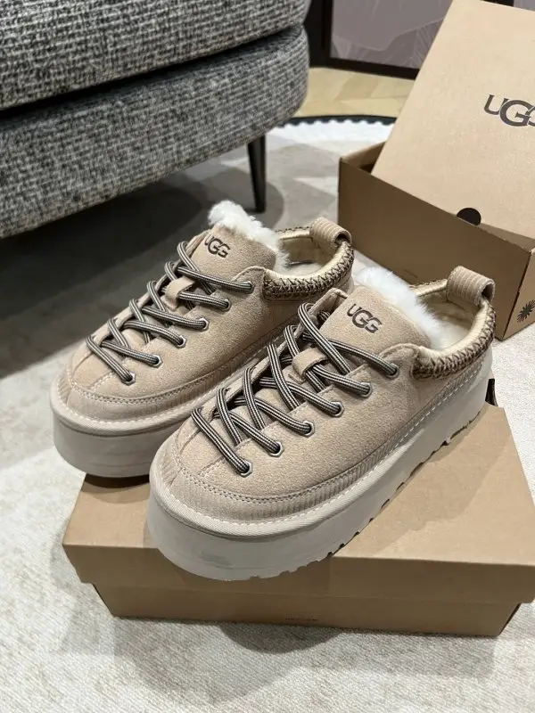 UGG Кросівки зимові жіночі на хутрі — Фото 4