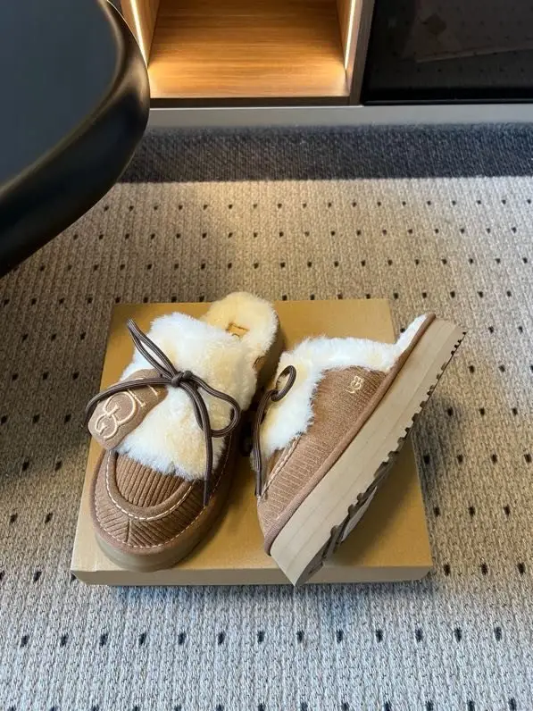 UGG — Step-ins on lace and fur