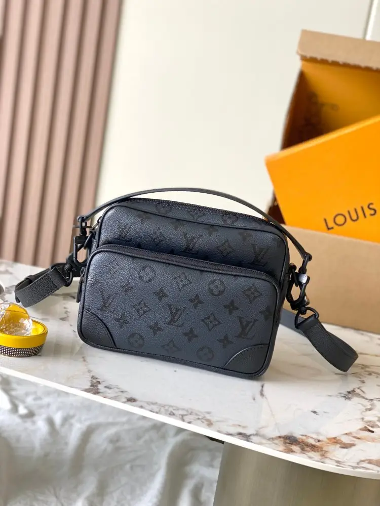 UkrFashion — A bag messenger NIL 25 cm