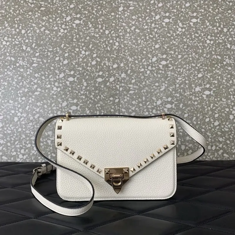 Valentino — Сумка через плечо 21 см