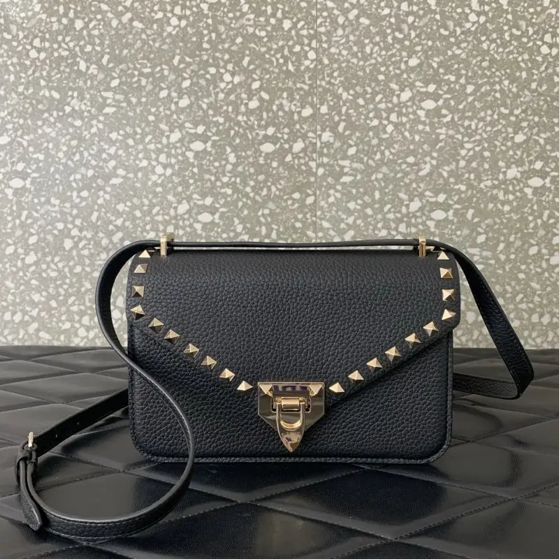 Valentino — Сумка через плечо 21 см
