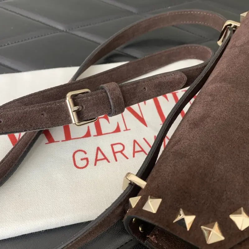 Valentino A bag across shoulder 21 cm — Photo 4