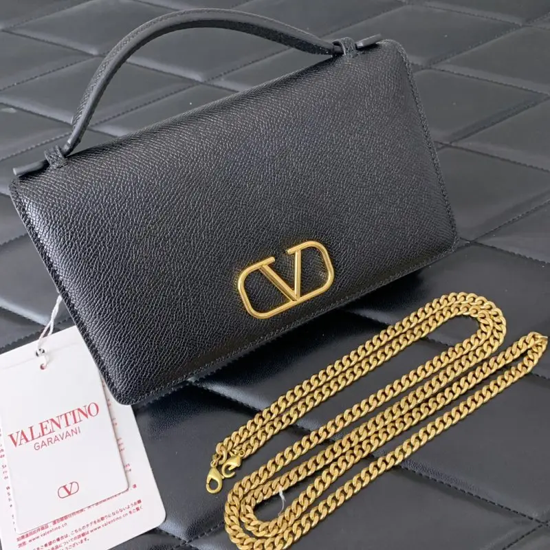 Valentino Сумка Valenté Garavani VRING с цепочкой — Фото 4