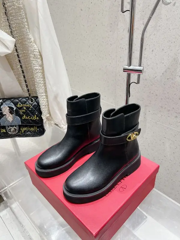 Valentino — Черевики шкіряні жіночі