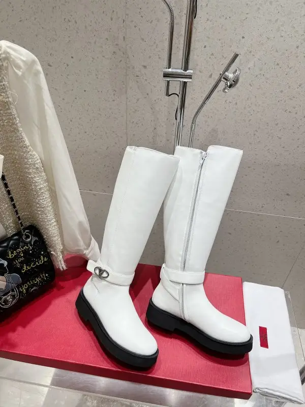 Valentino Boots leather women's — Photo 4