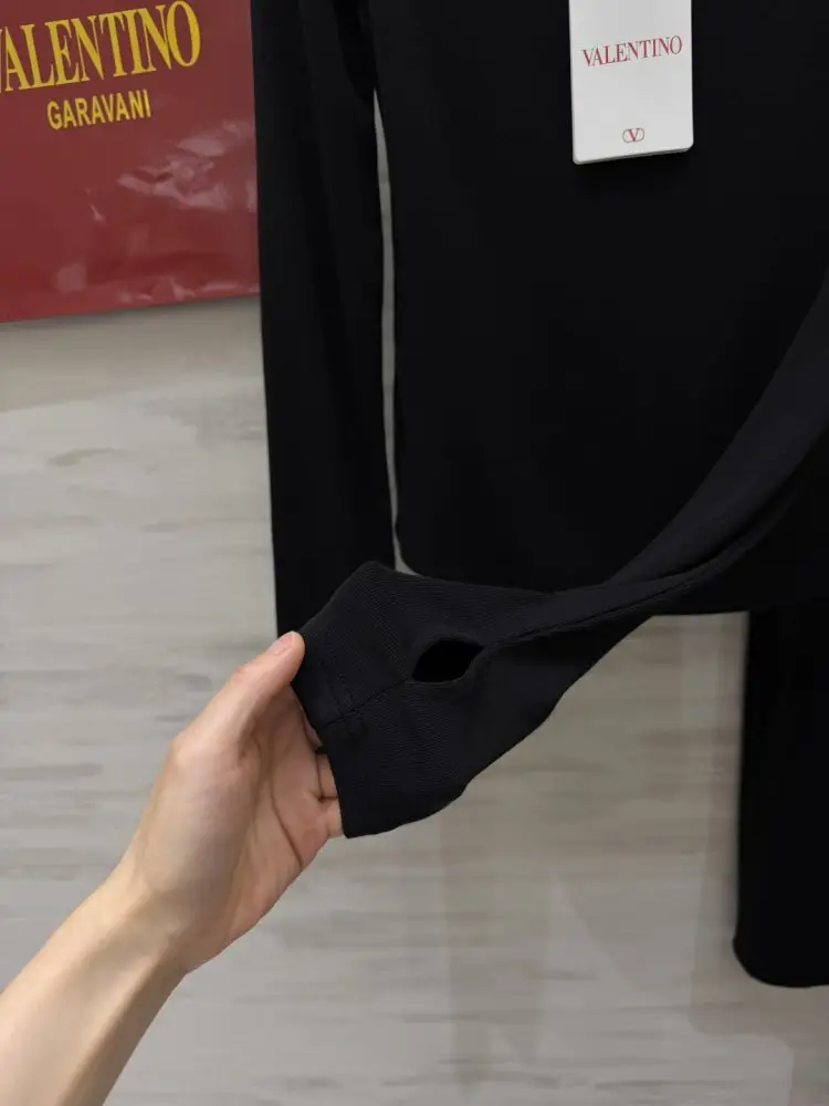 Valentino Costume female — Photo 5