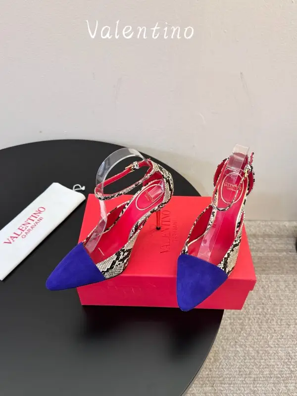 Valentino Изящные женские туфли — Фото 4