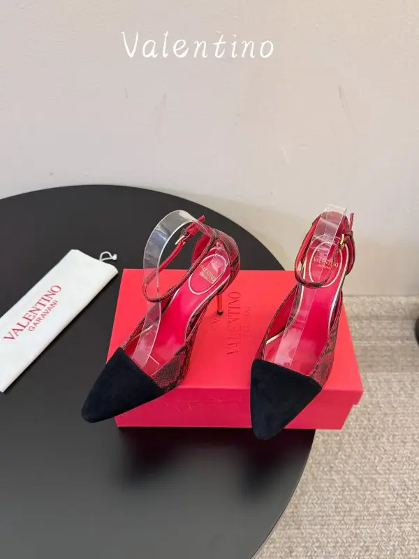 Valentino Изящные женские туфли — Фото 4