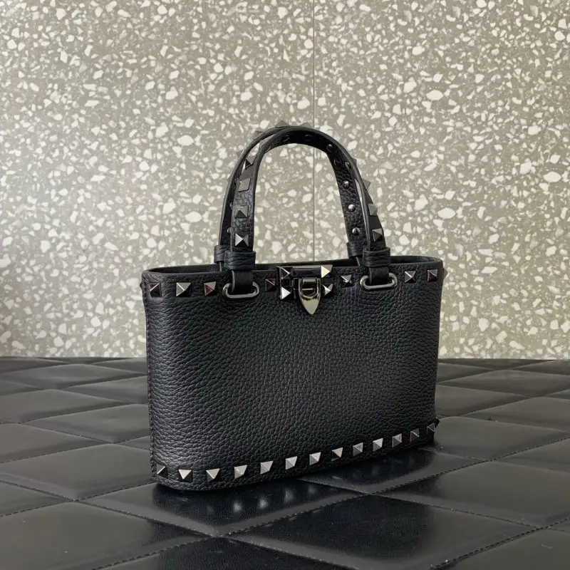 Valentino Mini-a bag Rockstud of grained skin — Photo 2
