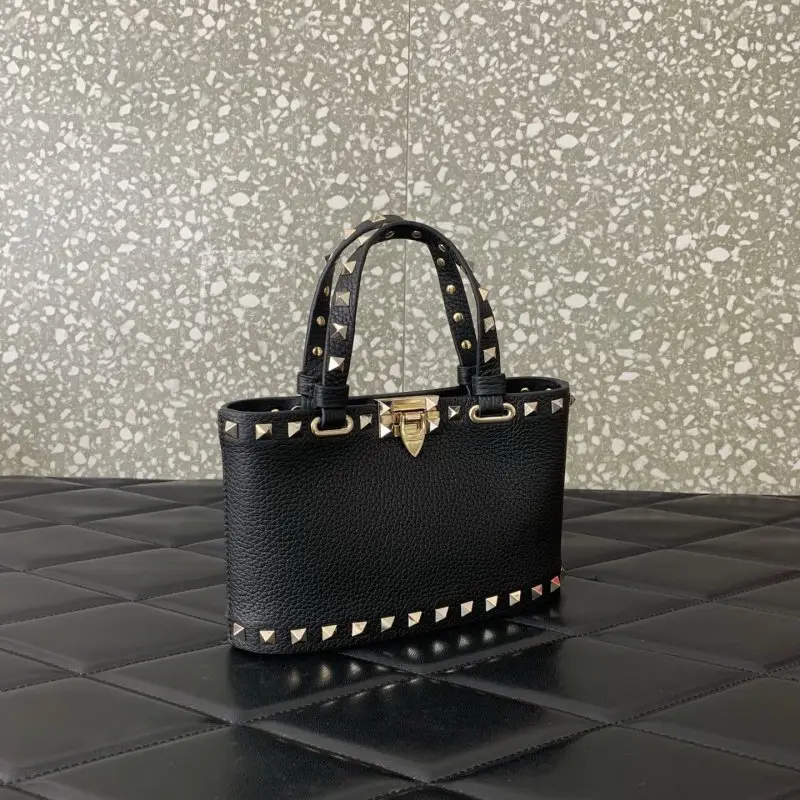 Valentino Мини-сумка Rockstud из зернистой кожи — Фото 3