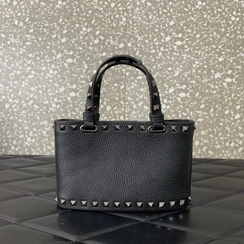 Valentino Mini-a bag Rockstud of grained skin — Photo 3
