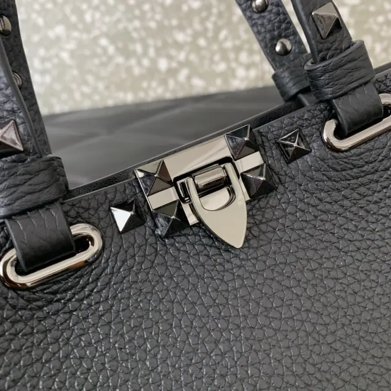 Valentino Mini-a bag Rockstud of grained skin — Photo 4