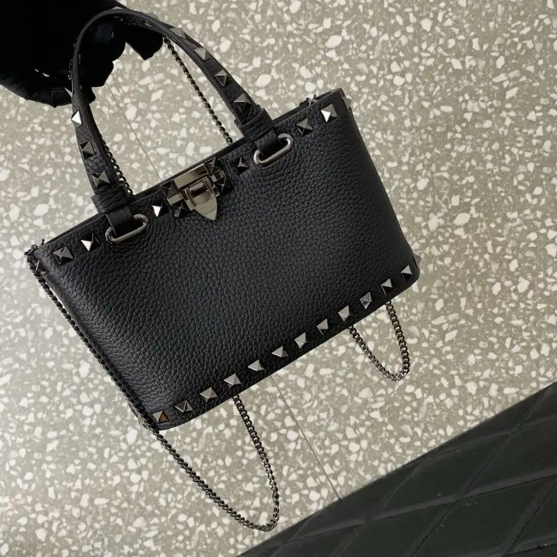 Valentino Mini-a bag Rockstud of grained skin — Photo 5
