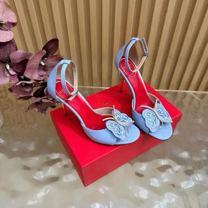 Valentino — Босоніжки