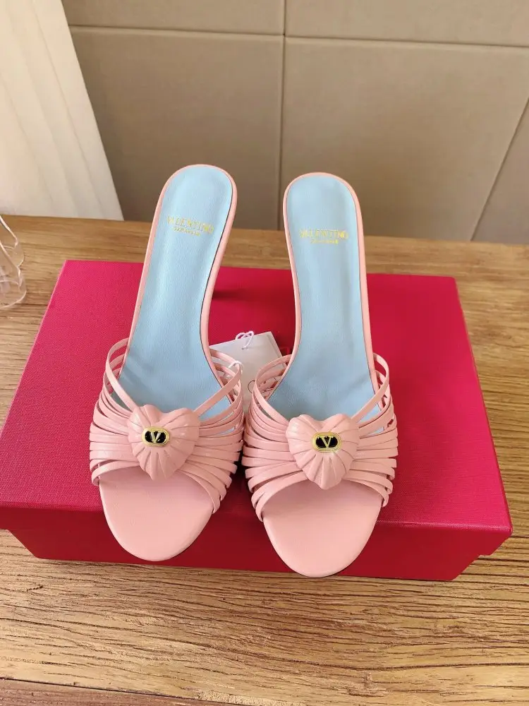 Valentino — Босоніжки