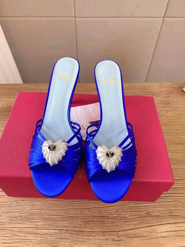 Valentino — Босоніжки