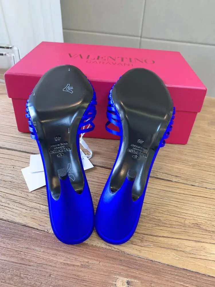 Valentino Sandals — Photo 4