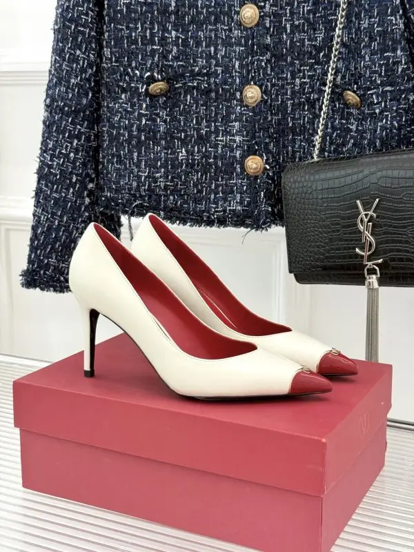 Valentino Shoes on high heel from sharp the toe — Photo 1