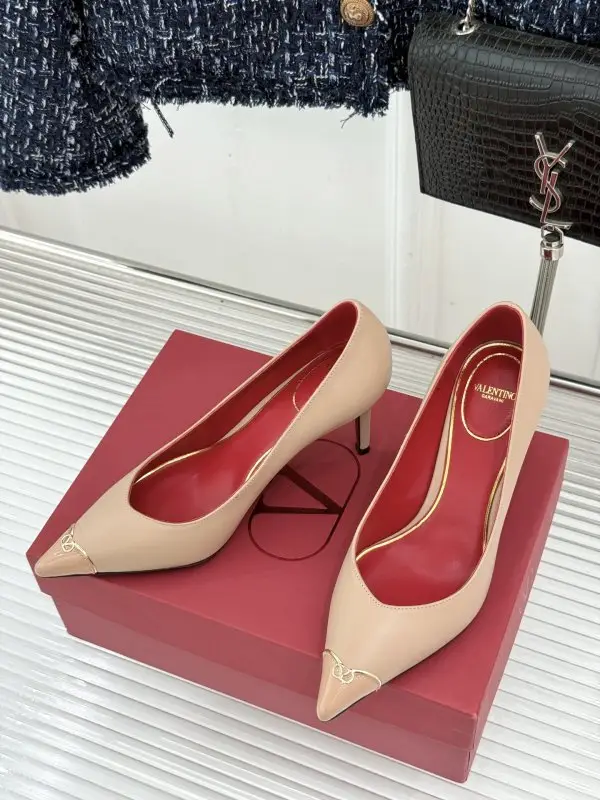 Valentino Туфли на высоком каблуке с острым носком — Фото 2