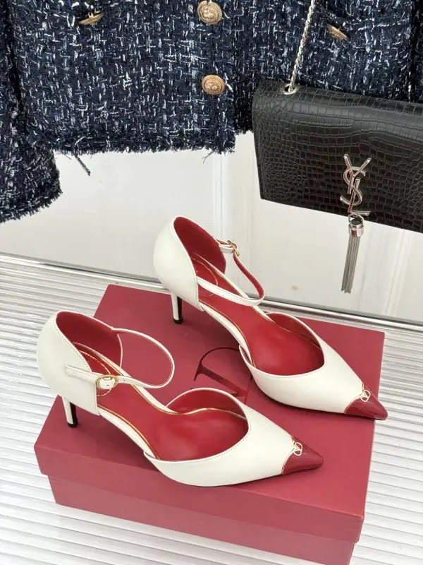 Valentino Туфлі на високому підборах з гострим носком — Фото 3