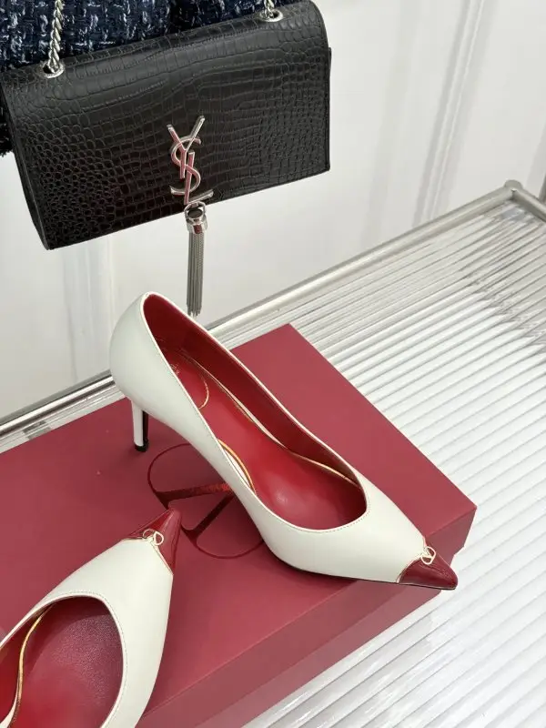 Valentino Shoes on high heel from sharp the toe — Photo 5