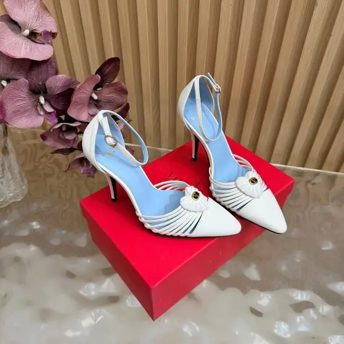 Valentino — Туфлі на високому підборах