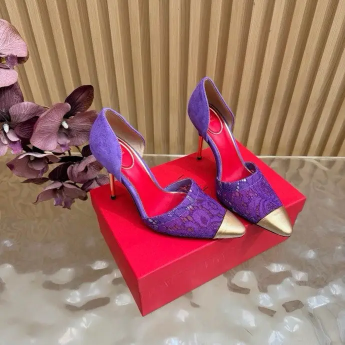Valentino — Туфлі на високому підборах