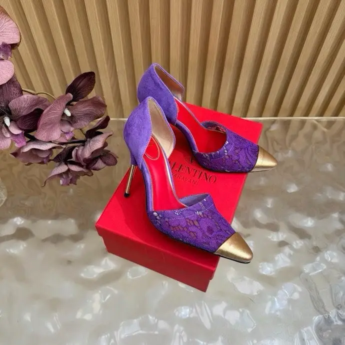 Valentino Shoes on high heel — Photo 5