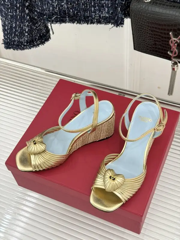 Valentino Туфлі на танкетці з відкритим носком — Фото 2