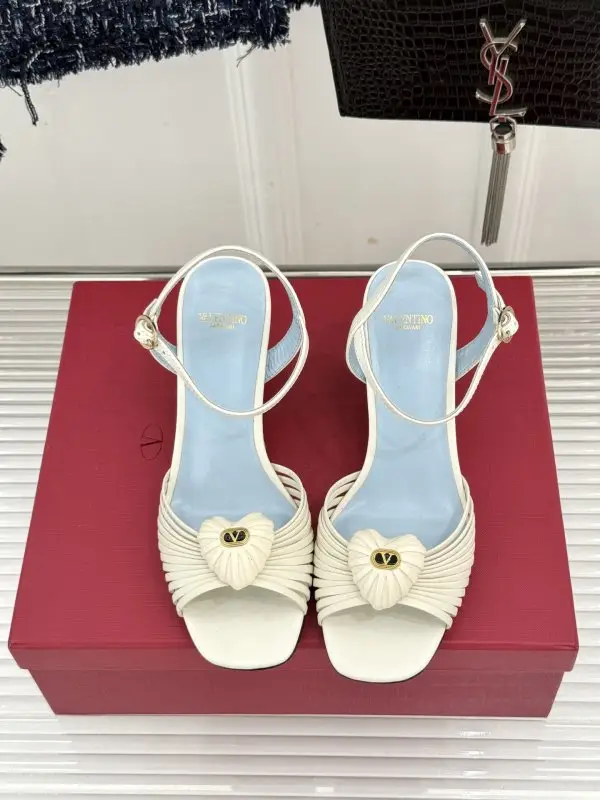 Valentino Туфлі на танкетці з відкритим носком — Фото 4