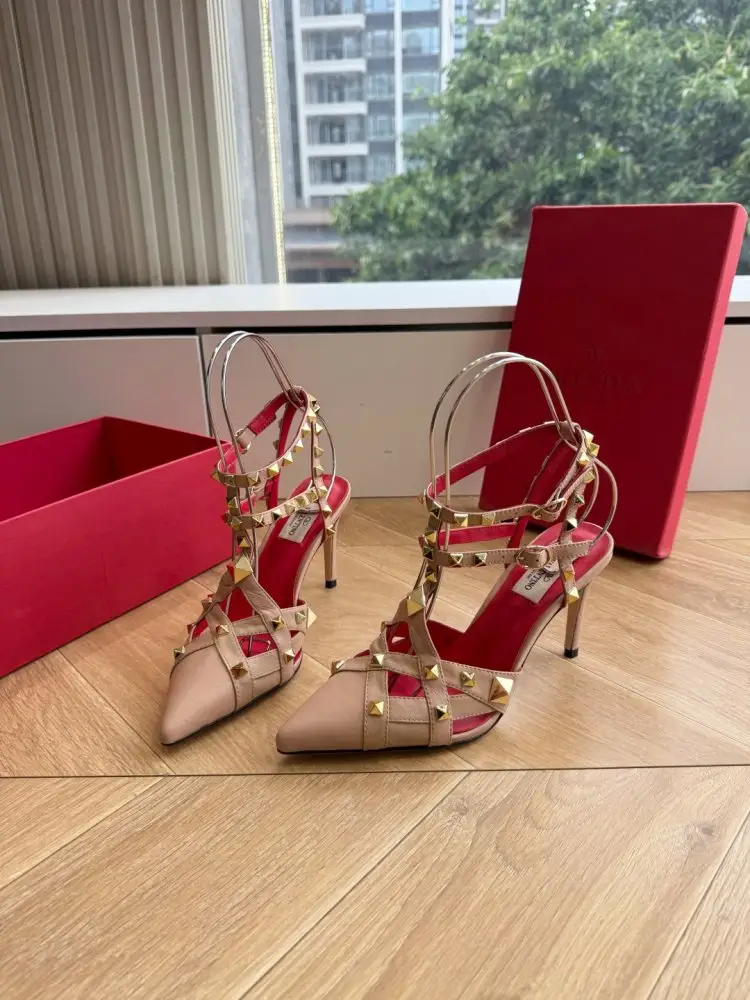 Valentino Туфлі жіночі — Фото 1