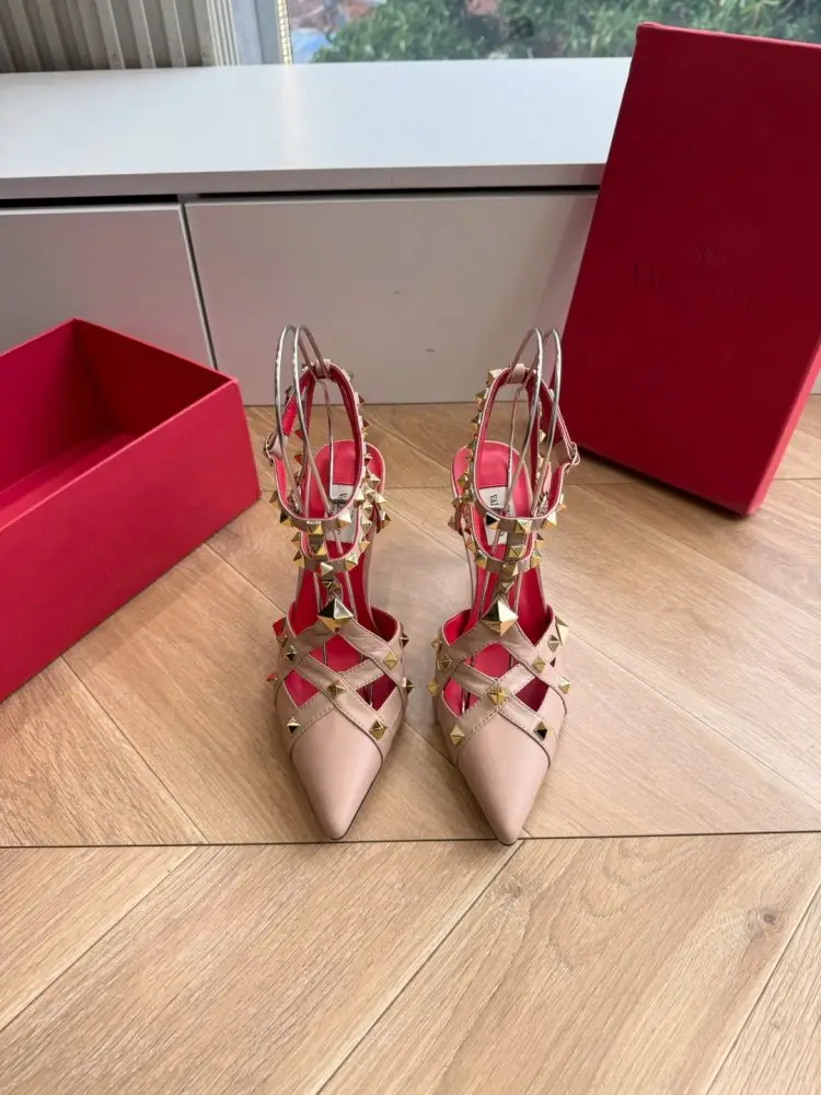 Valentino Туфлі жіночі — Фото 2