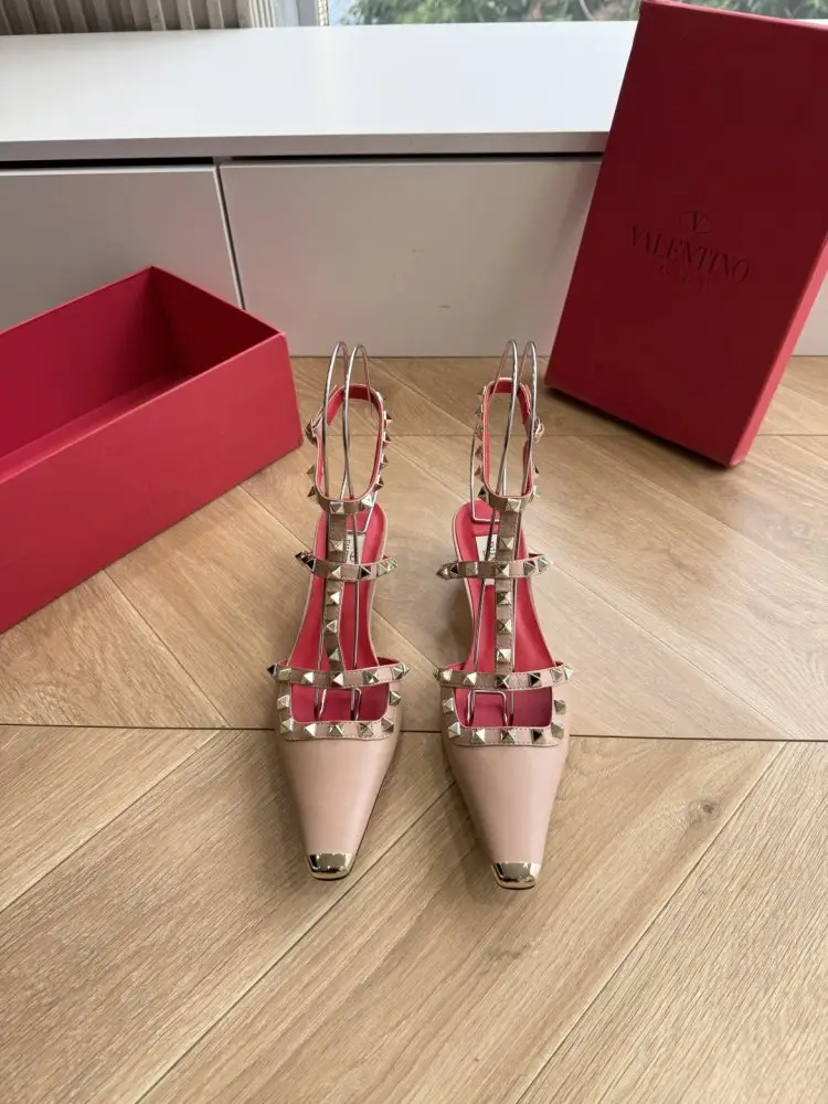 Valentino Shoes women's — Photo 2